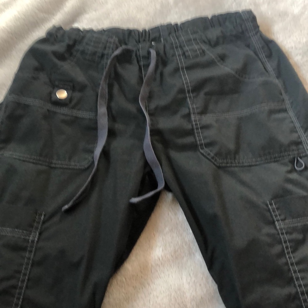 Dickies Women’s scrub pants cargo style